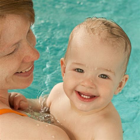 Babyschwimmen Kleinkinderschwimmen Pinguin Wassergew Hung Und