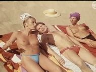 Naked Jessica Stehl in L île des jouissances sauvages