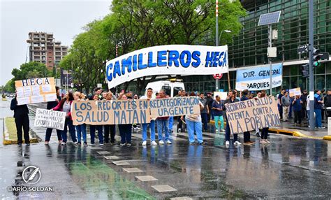 Trabajadores De La Salud Manifestaron Frente Al Heca Para Reclamar Que