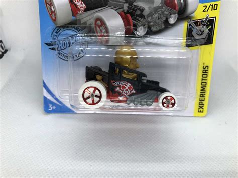 Hot Wheels Skull Shaker Mainline Experimotors