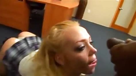 Gangbang Intense Avec Une Blonde Tr S Salope Heureporno