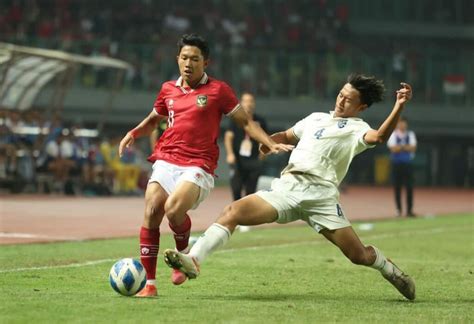 Terpinggirkan Alasan Penyerang Persib Ferdiansyah Tak Dipanggil Ke