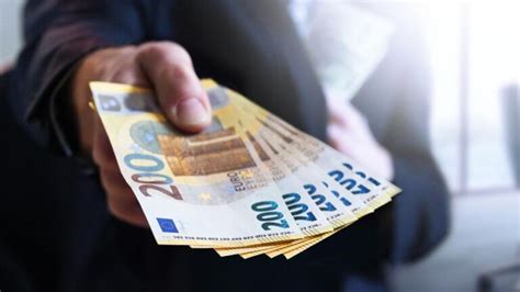 ¿Qué es el mercado negro de divisas? | Films Perú