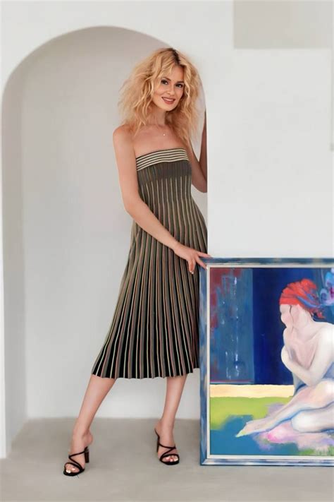 Beautiful Olena Y O From Barcelona With Blonde Hair ID LadaDate