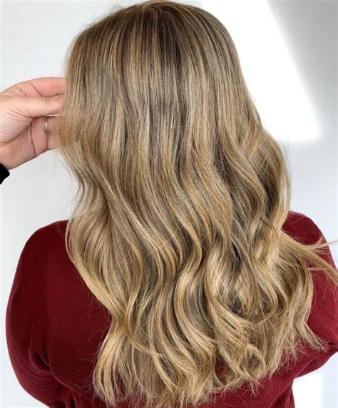 30 Best Ways To Get A Sandy Blonde Hair Color For Natural Depth