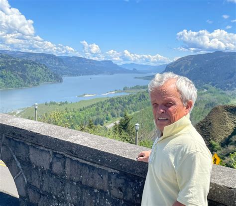 Victoria Advocate obits honor the memory of community members today 26