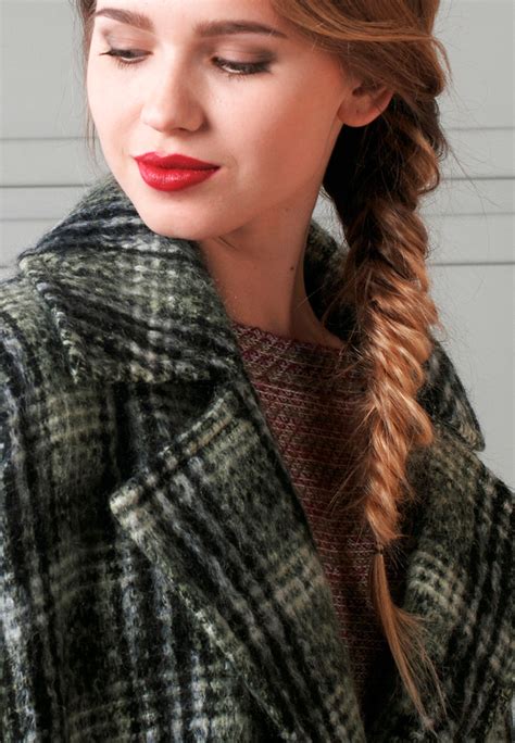 Кейп шерстяной в клетку - D.Sisters