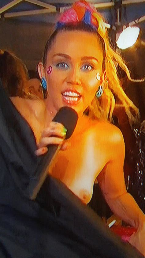 Big Nipple Tit Nip Slip Sex Pictures Pass