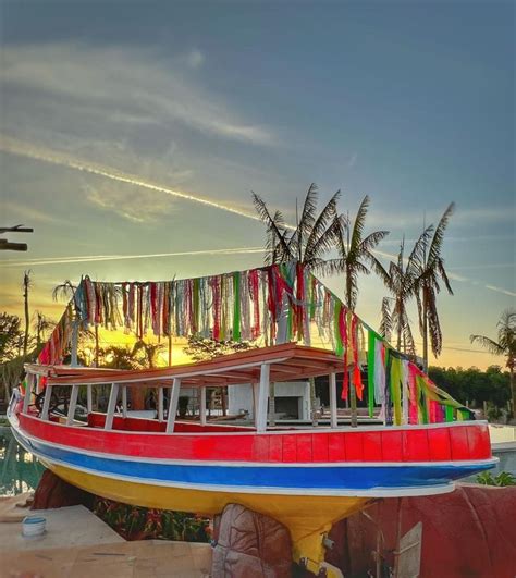 Hot Beach Olímpia inaugura área três piscinas Destinos