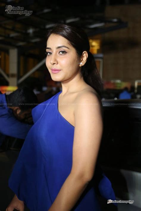 CHECK OUT Rashi Khanna Hot Photo LATEST Bikini Images