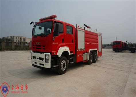 Isuzu Chassis Double Row Four Door 6x4 Drive Foam Firefighting Truck