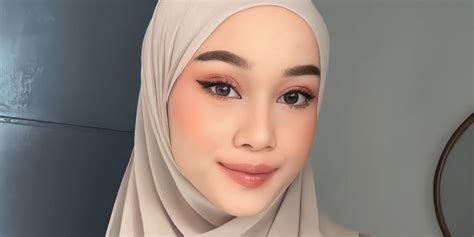 Model Pashmina Lilit Cara Termudah Bikin Hijab Selalu Rapi