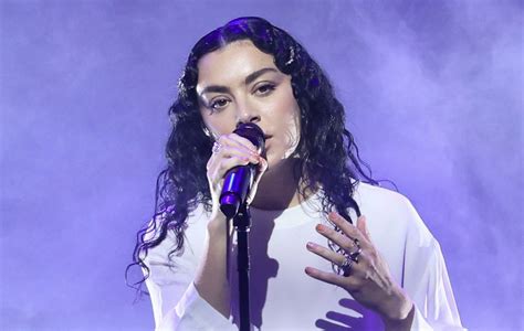 Charli Xcx Snl 2024 Caren Cornela