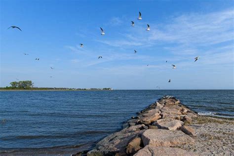 guilford ct real estate homes condos  sale