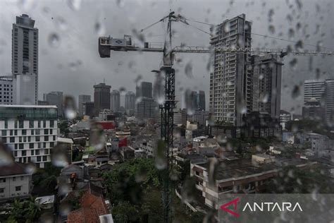 Waspadai Hujan Disertai Angin Landa Jakarta Timur Pada Malam Hari