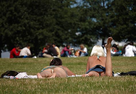 Hyde Park Upskirt Porn Pictures XXX Photos Sex Images PICTOA