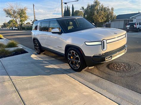 2022 Rivian R1s Launch Edition Sport Utility 4d Ultimate Toy Trader