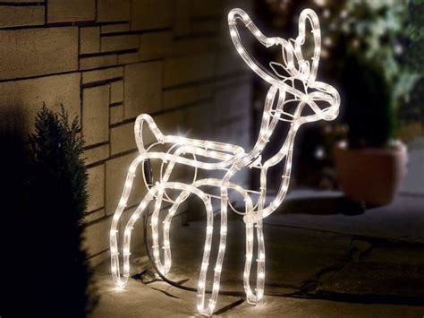 Мастер-класс: светящиеся новогодние фигуры для улицы своими руками с фото