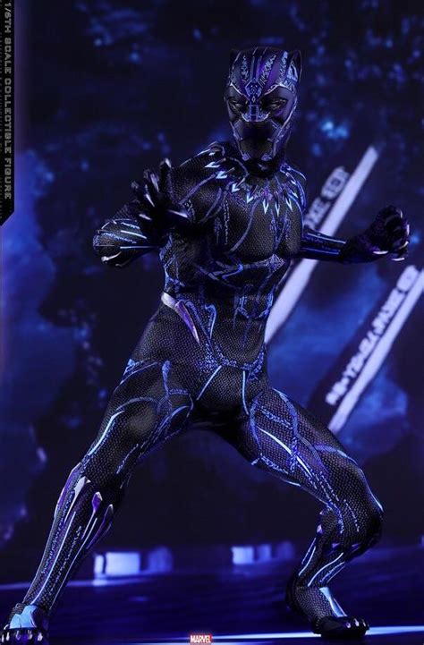 This Hot Toys Black Panther Is Perfect They Got The Color Correct And It Looks Beautiful One