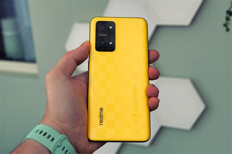 Realme GT Neo 3T review: Boy racer | Story