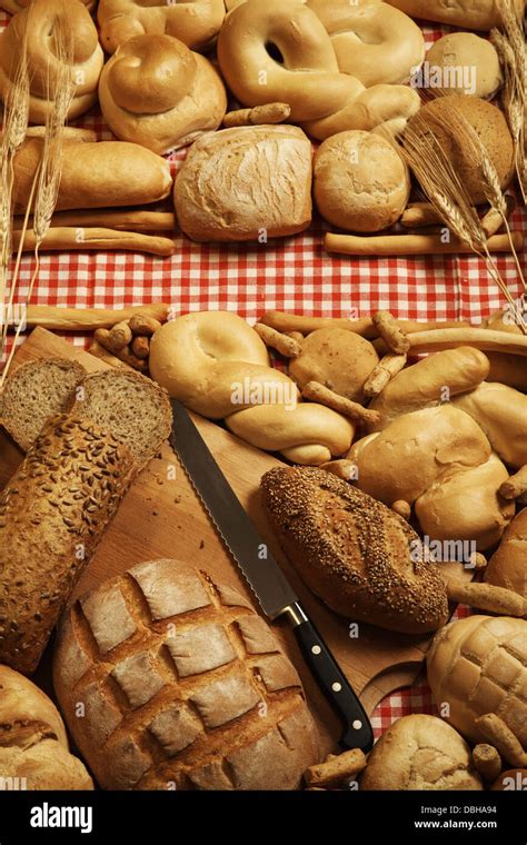 Large Round Loaf Of Bread Hi Res Stock Photography And Images Alamy