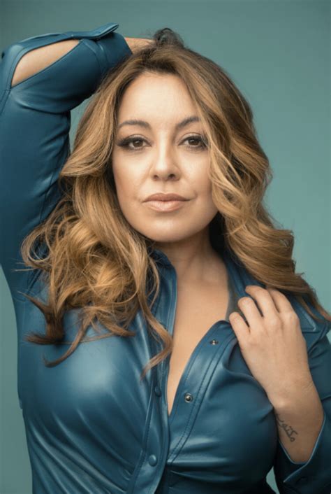 Hot Sexy Alison Araya Bikini Pics