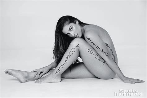 Aly Raisman Poses Nude For Sports Illustrated Swimsuit Issue