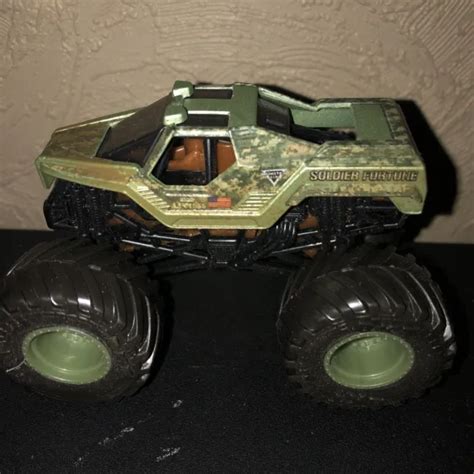 Hot Wheels Monster Jam Soldier Fortune Monster Truck échelle 164 Lâche