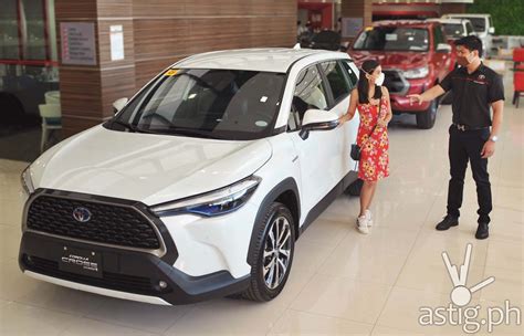 Toyota Banks On Hybrids With The New Corolla Altis Corolla Cross