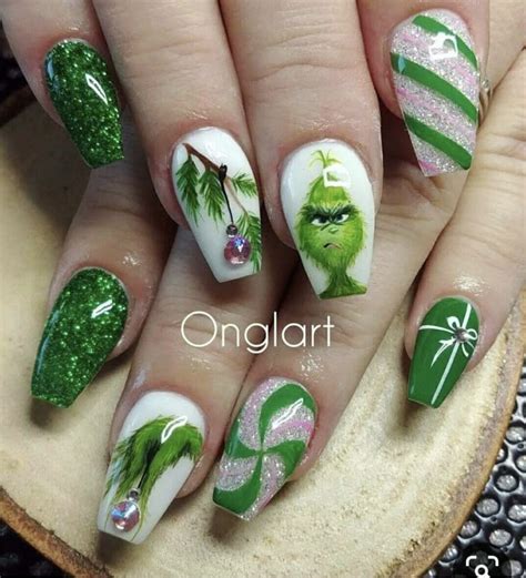 Pin On Nails Holiday Nails Christmas Christmas Nail Art Designs