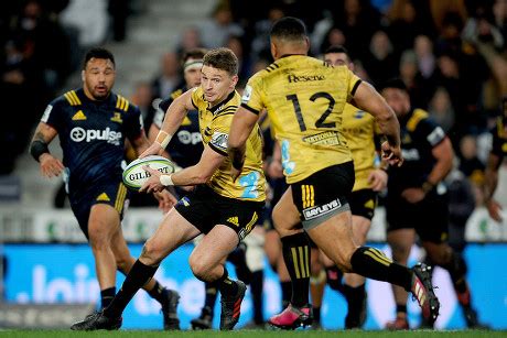 highlanders  hurricanes beauden barrett hurricanes editorial stock