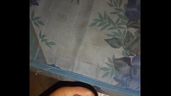 Marido Apreciando Esposa Sentando No Comedor XVIDEOS