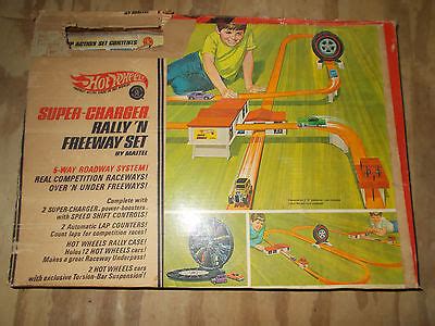 Vintage Redline Hot Wheels Super Charger Rally N Freeway Set Near Complete