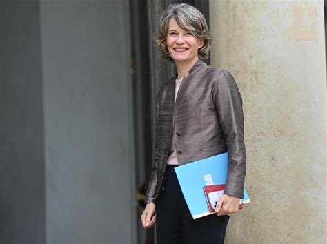 La ministre de l’Éducation nationale invite le Tiktokeur qui veut