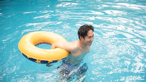 Cool Summer Outdoor Character Vacation Map Portrait Swim Swimwear Bikini Powerpoint Background