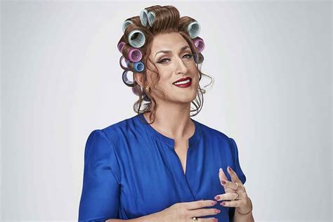 Paulo Gustavo Veta Cena De Beijo Gay No Filme Minha M E Uma Pe A Metr Poles