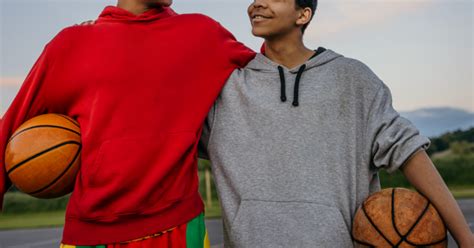 Guy Wants To Tell Brother He Knows He S Gay