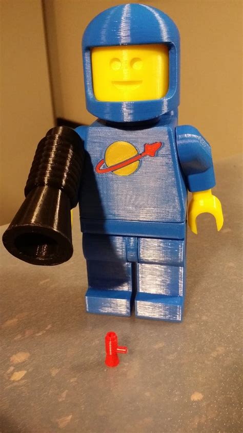 Archivo Stl Gratis Megáfono Gigante Minifig Blaster・objeto Para