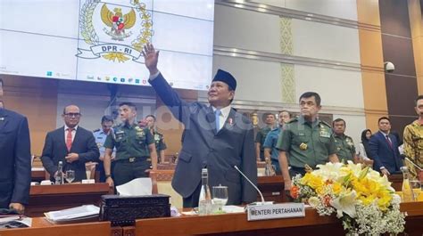 Perdana Ke DPR Usai Menang Pilpres Prabowo Mendadak Diteriaki Pak