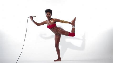 Hot Sexy Grace Jones Bikini Pics