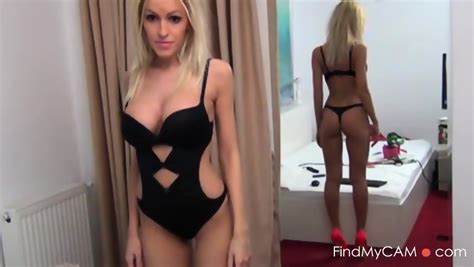 Tight Ass Blonde Dances