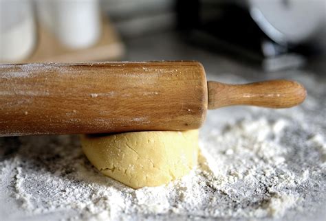 dough flour images pixabay