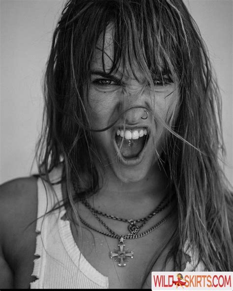 Victoria De Angelis Maneskin Bassist Vicdeangelis Nude Instagram Leaked Photo