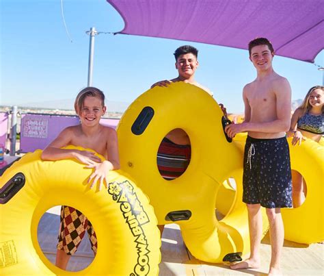 A Complete Guide to Cowabunga Bay Water Park, Las Vegas - Touristwire