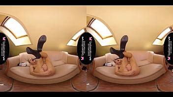 Solo Blonde Fuck Doll Sarah Kay Is Masturbating In Vr Xvideos