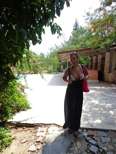 Blonde Milf Lifting Her Dress To Expose Shaved Pussy 52 Pics XHamster