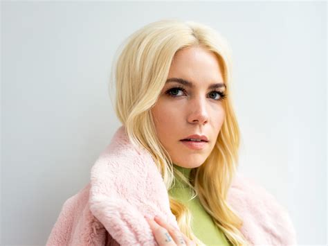 Skylar Grey 2025: Boyfriend, net worth, tattoos, smoking & body