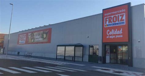 Froiz suma una nueva tienda en León Financial Food