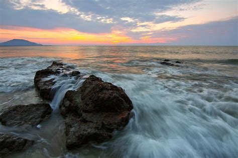 Rock Formation on Ocean · Free Stock Photo