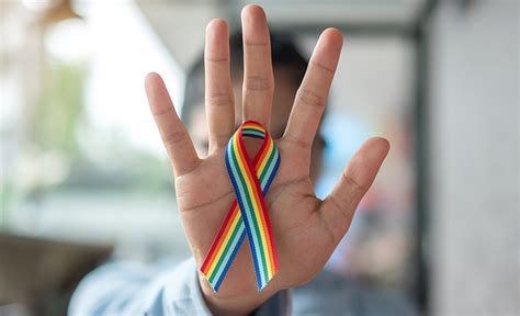 Jovem Gay V Tima De Agress O E Abuso Sexual No Par V Tima Segue Internada Em Estado Grave